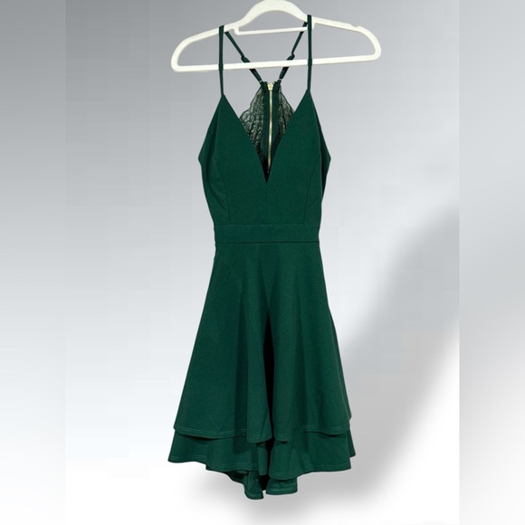 Emerald Sundae Green Lace Detail Dress - Layered and Lightly Flared Size SMALL - Picture 2 of 13